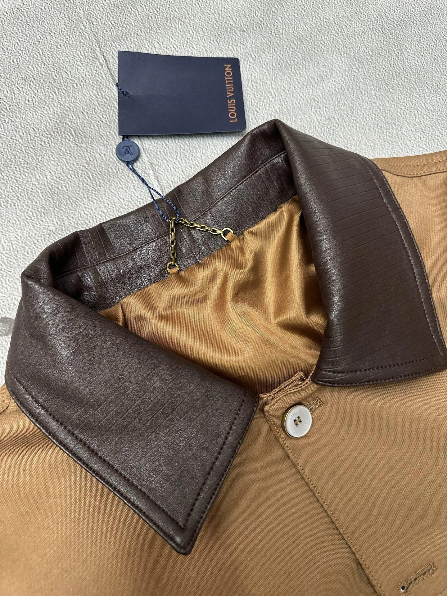 wg.luxury-- 8V Nigo item: E-F431J1719